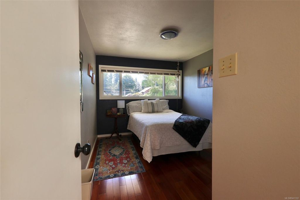 listing image 16041759021922902301