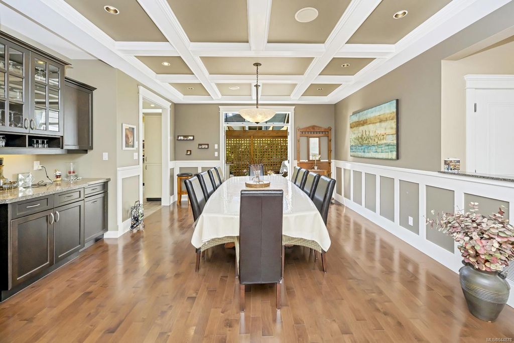 listing image 16047993519806331342