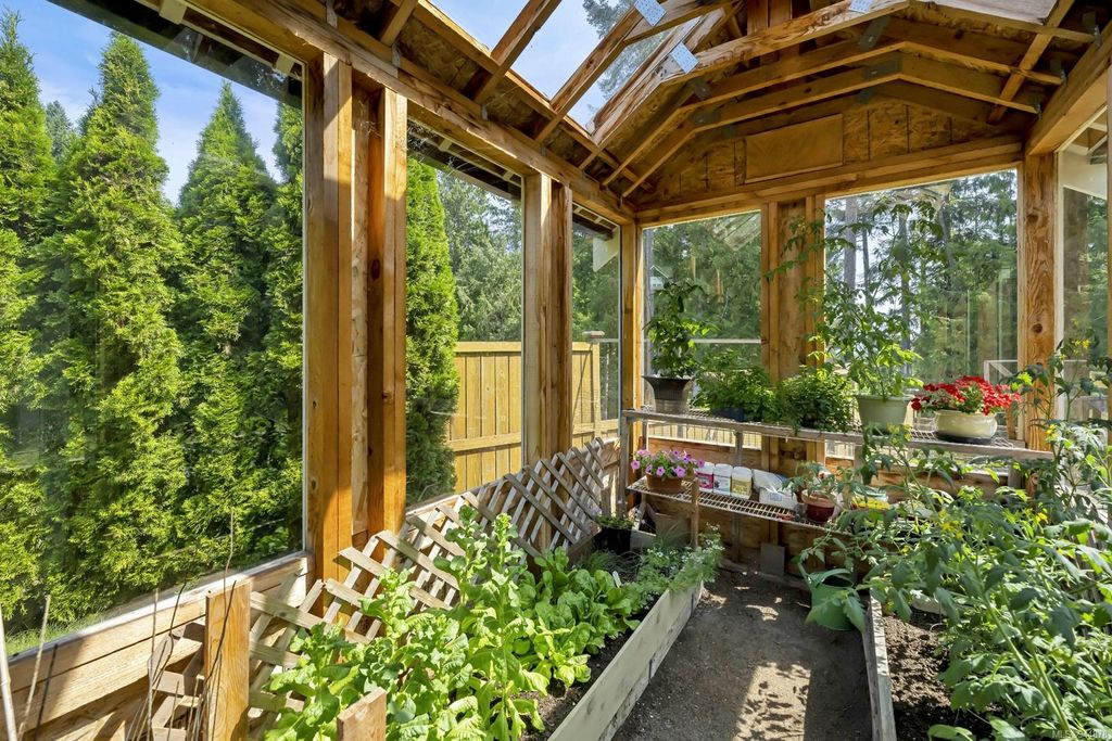 listing image 16048971848725878881