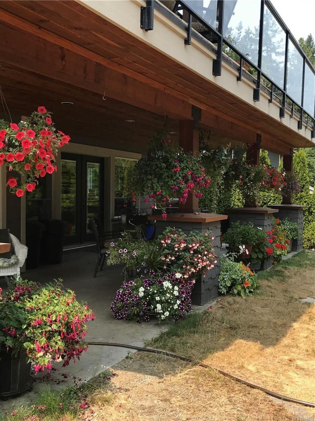 listing image 16047990478243370965