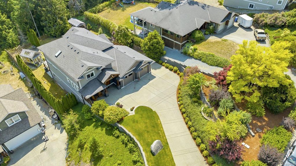 listing image 16046216170344349176