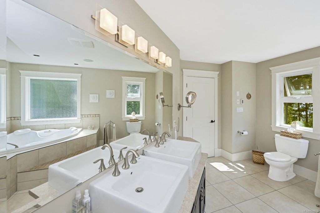 listing image 16048584873301951719