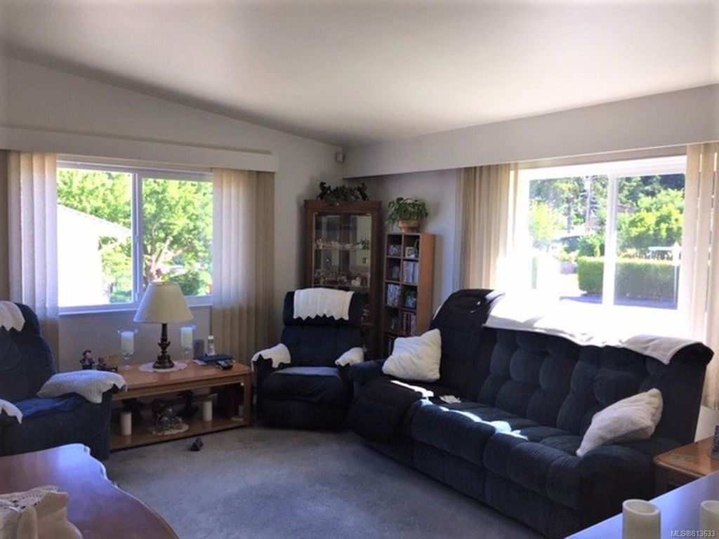 listing image 16046254072356961997