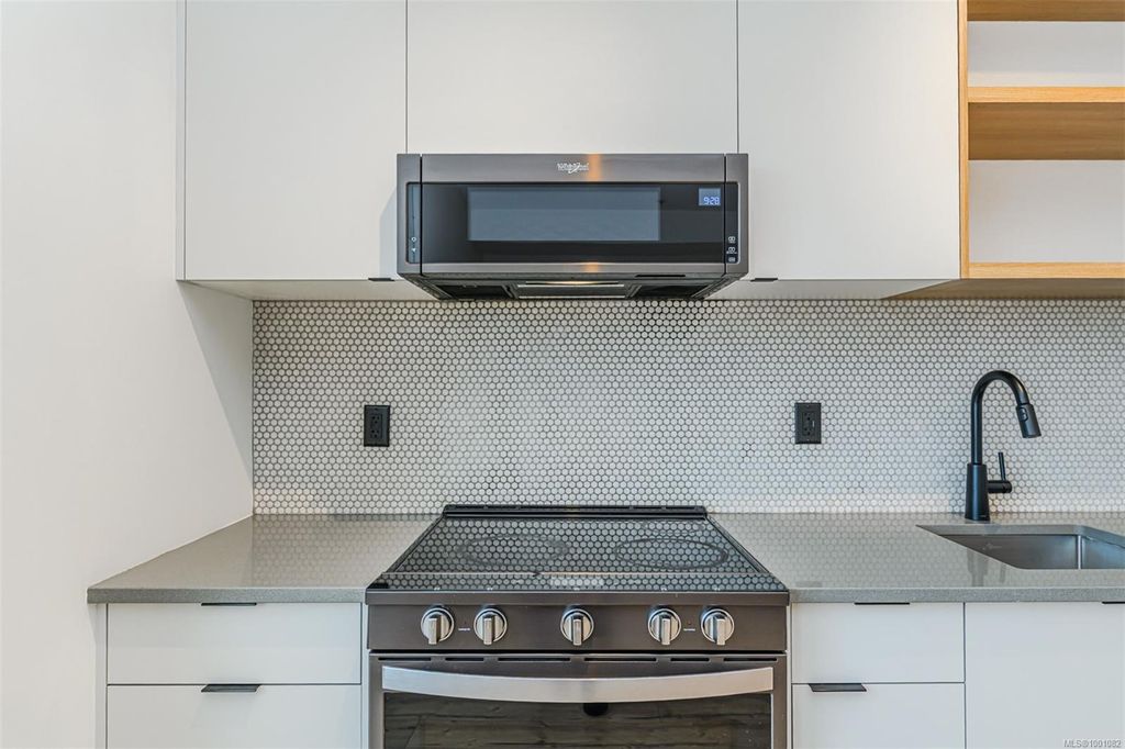 listing image 16042058910625625895