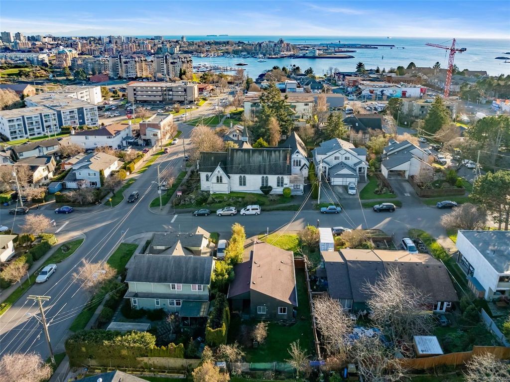 listing image 16045431664529357135