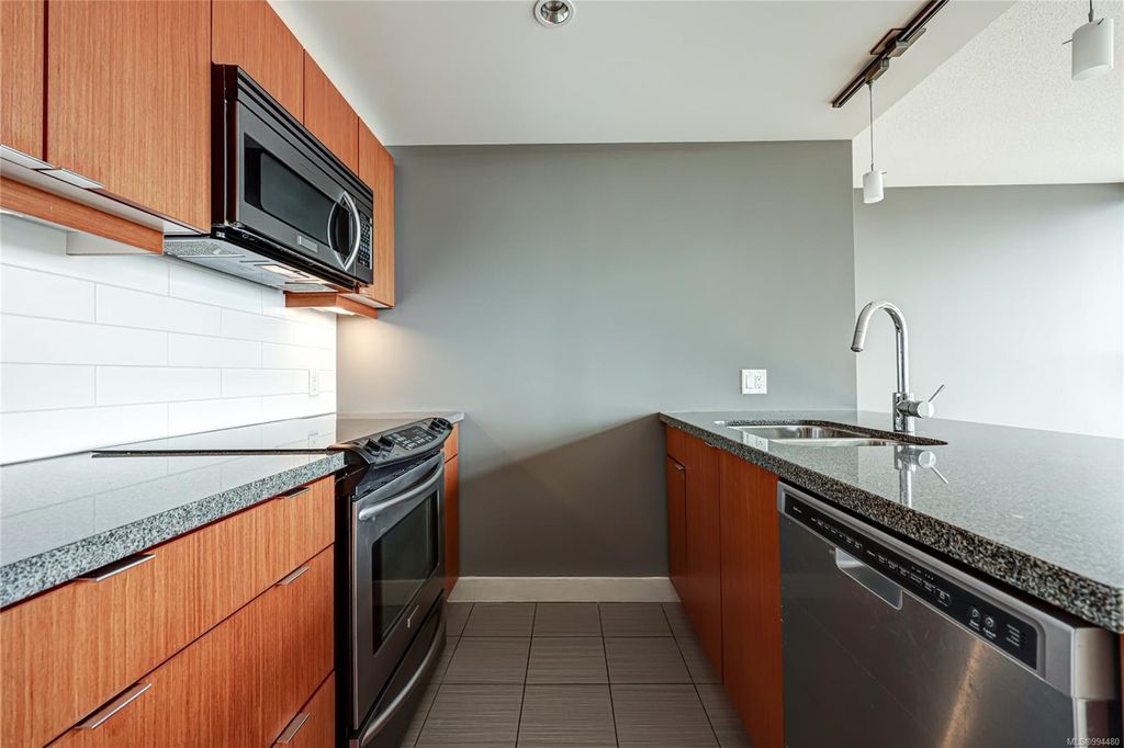 listing image 16047545377087188771