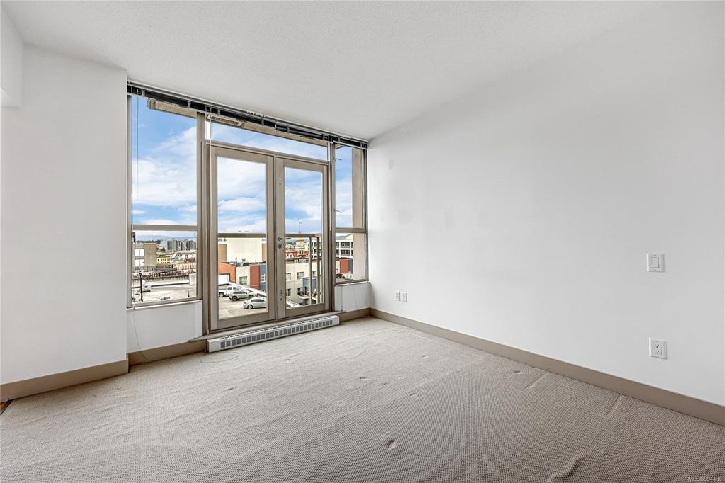 listing image 16048499322018215540
