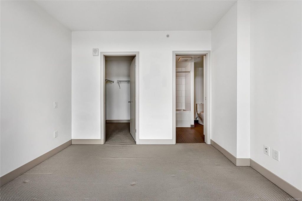 listing image 16042523053332145778