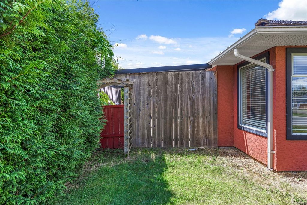 listing image 16047654060590132570