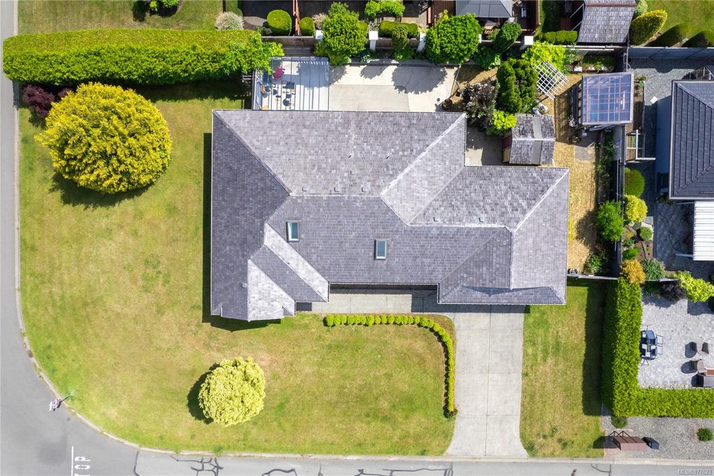 listing image 16044110860648362280