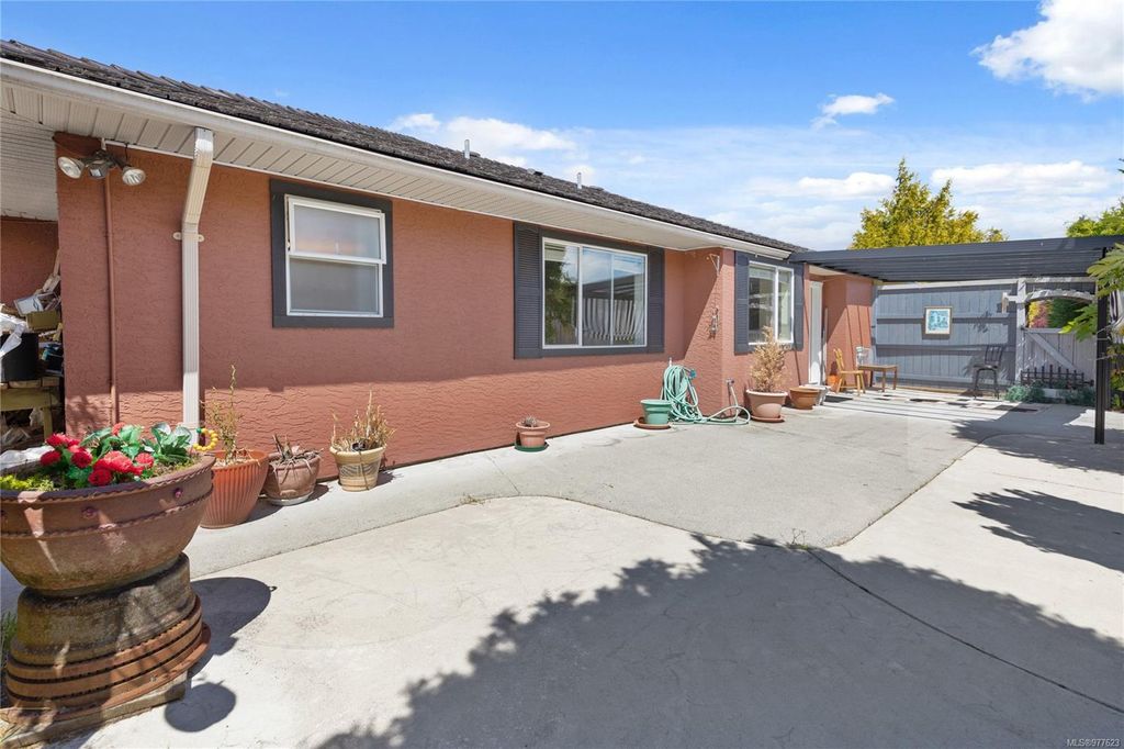 listing image 16046507259677909349