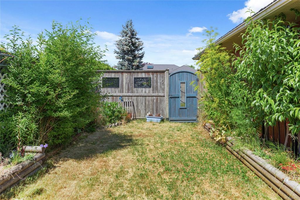 listing image 16042332473432914817