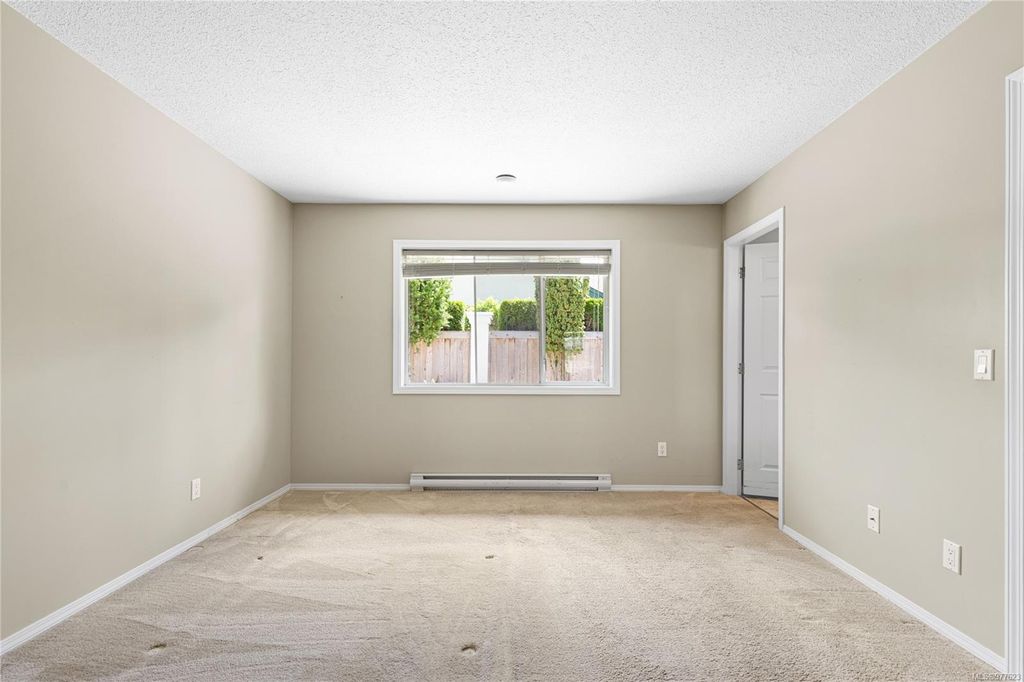 listing image 16047113023298255376