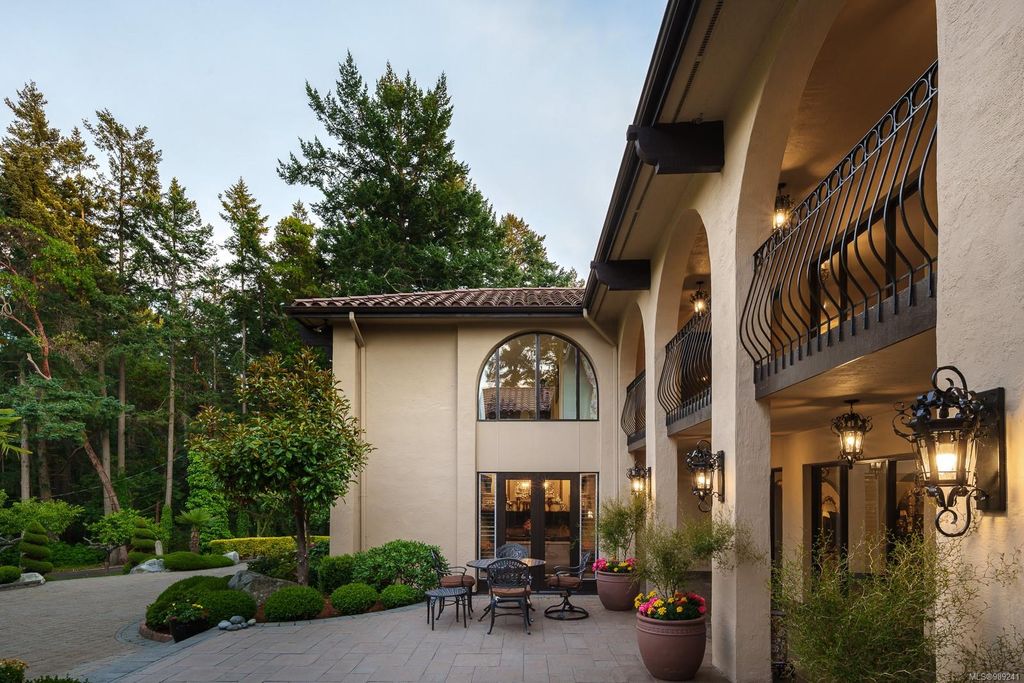 listing image 16049641355149512199