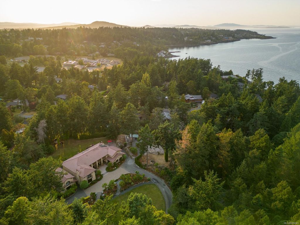 listing image 16043239750901712135