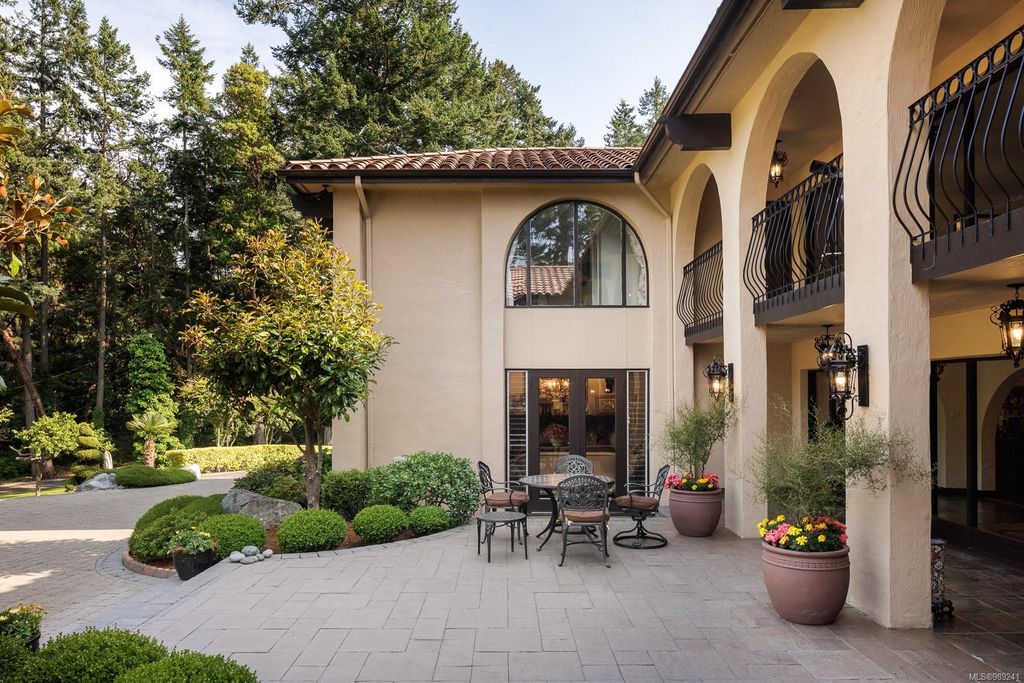 listing image 16043694439441715175
