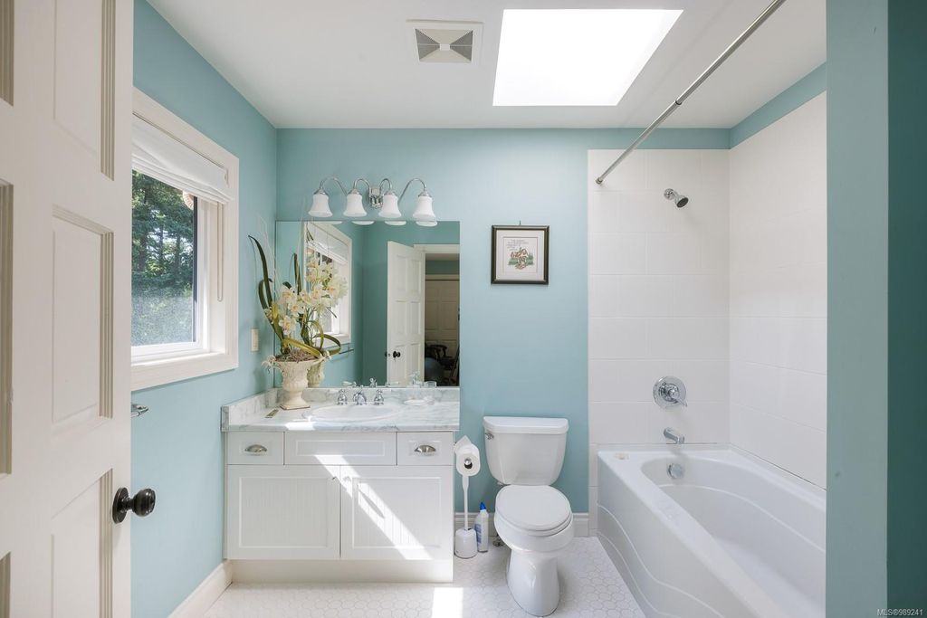 listing image 16044216799724299063