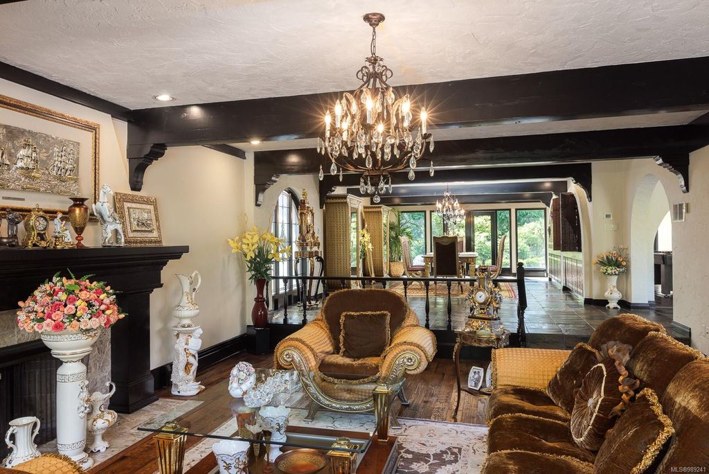 listing image 16046240942329941446