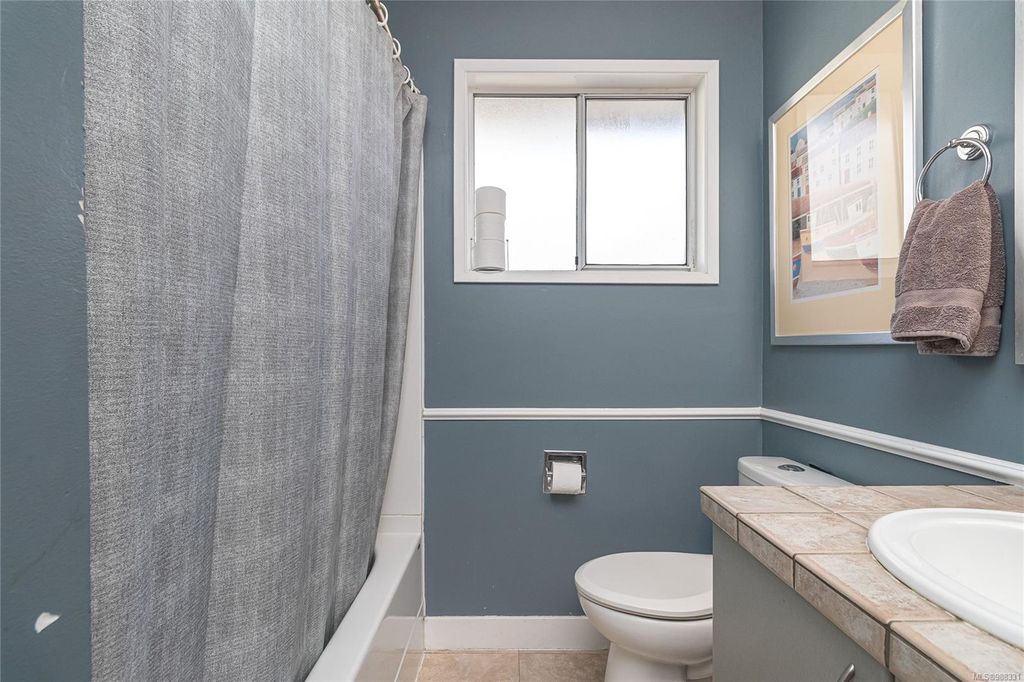 listing image 16047273838073017356