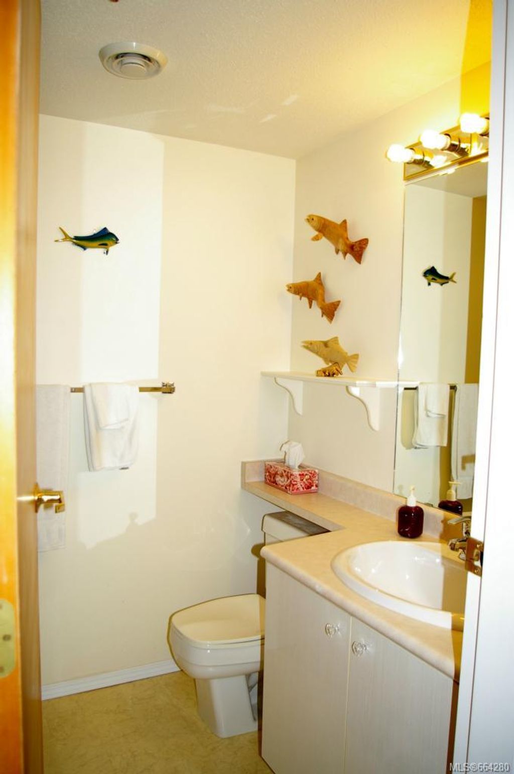 listing image 16049491989440796790