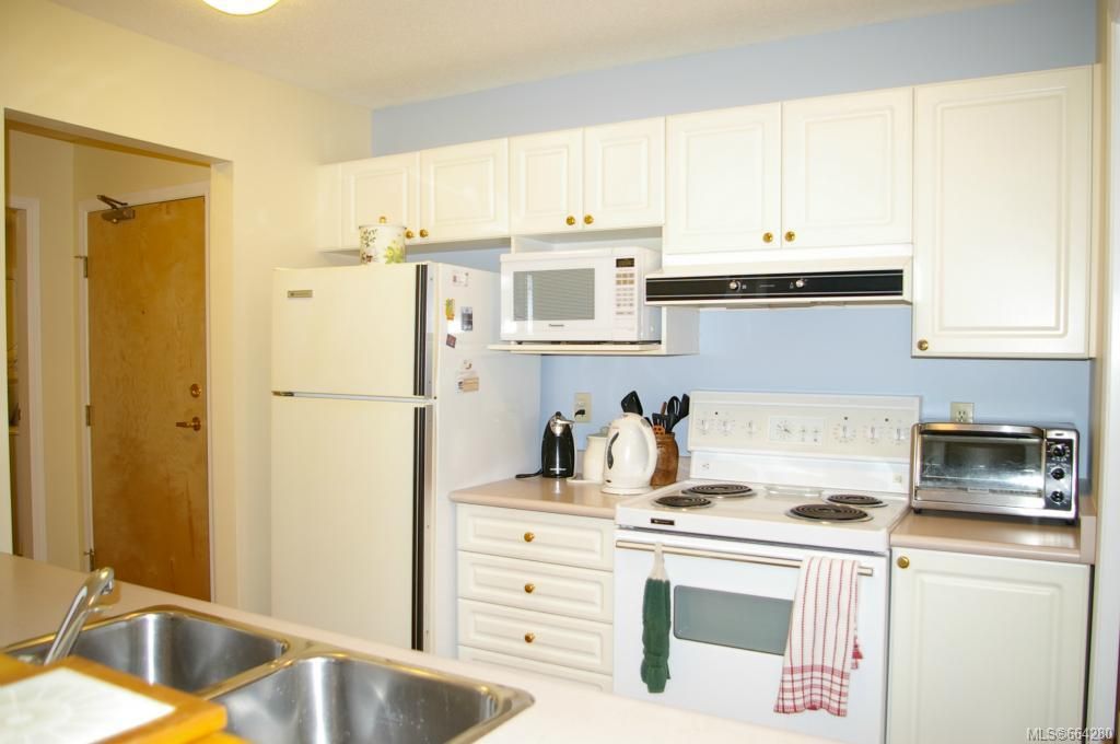 listing image 16048629874394342174