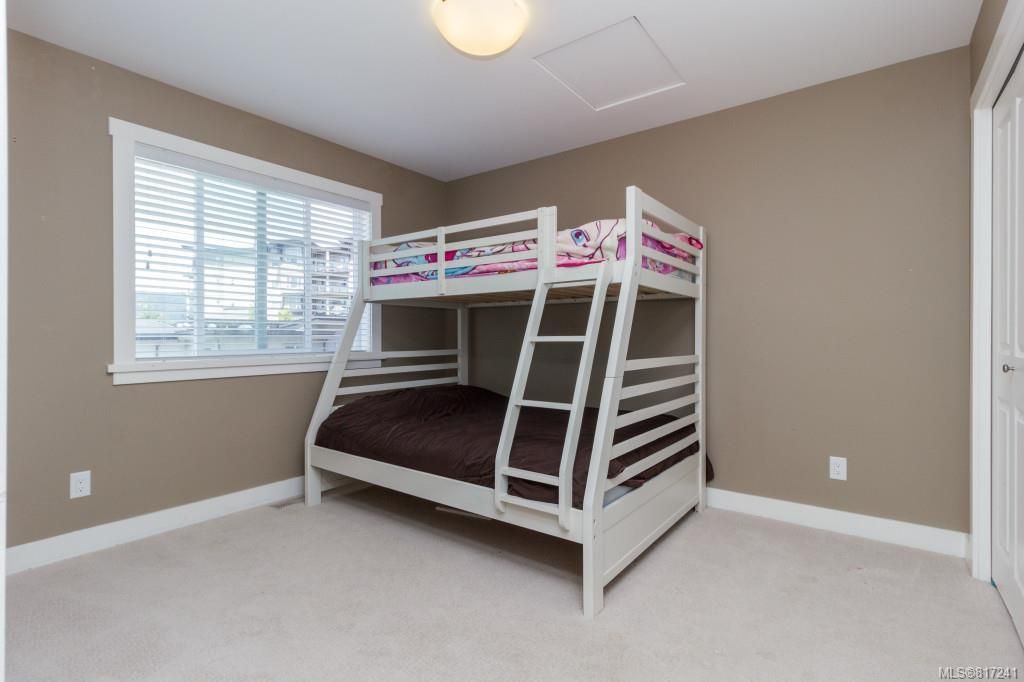 listing image 16043556306099