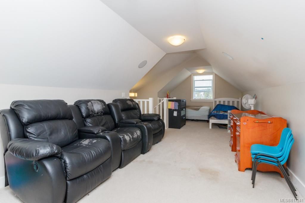 listing image 16043792310954