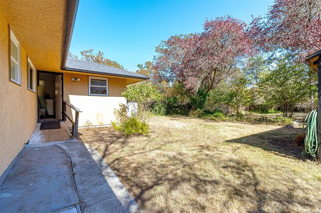 listing image 16043916188143347271