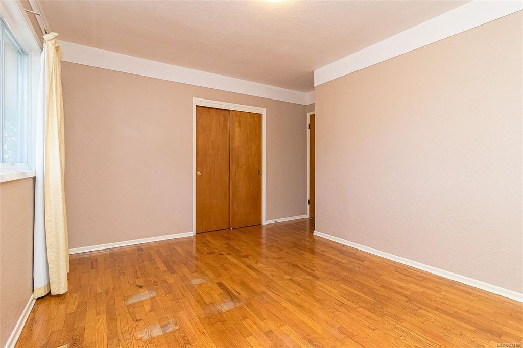 listing image 16045865670779554167