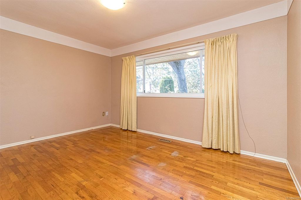 listing image 16044548310961593249