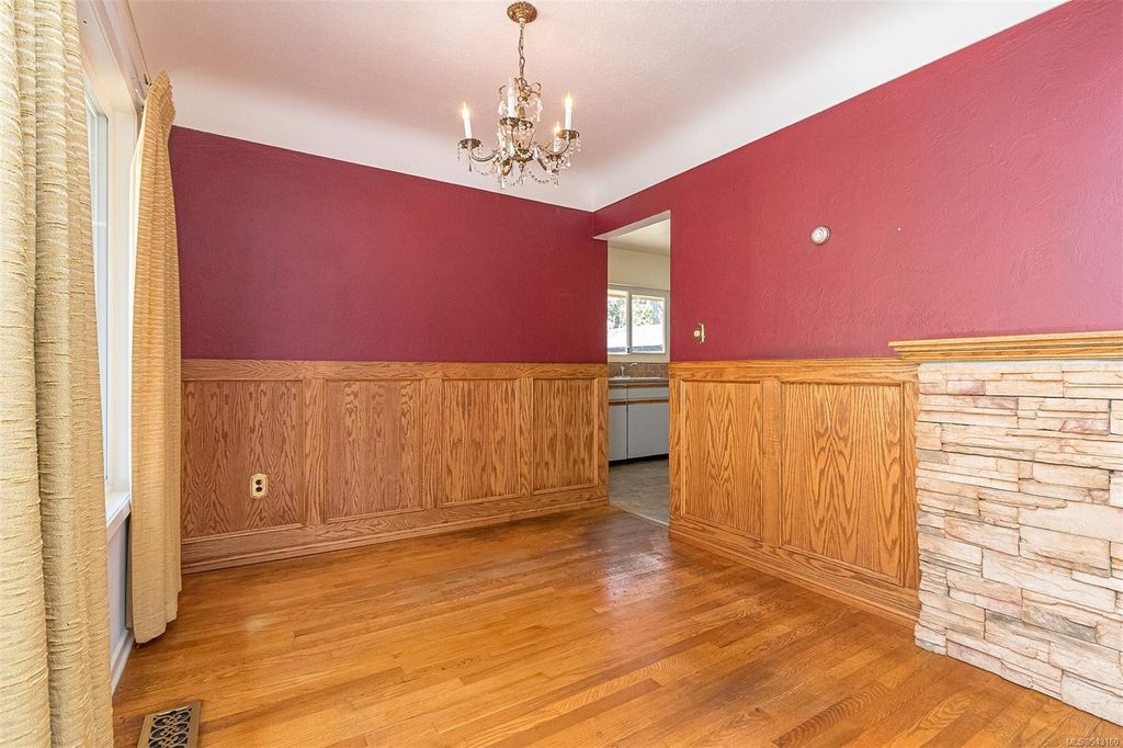 listing image 16045382177351376911