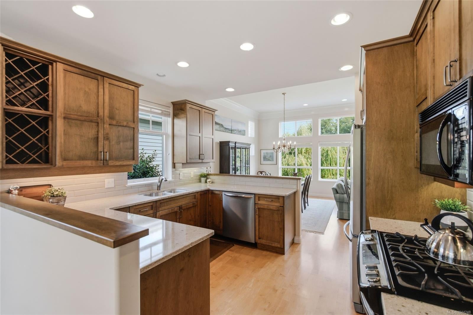 1387 Saturna Dr