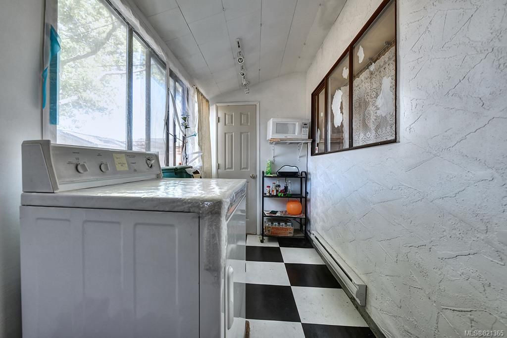 listing image 16041689158139