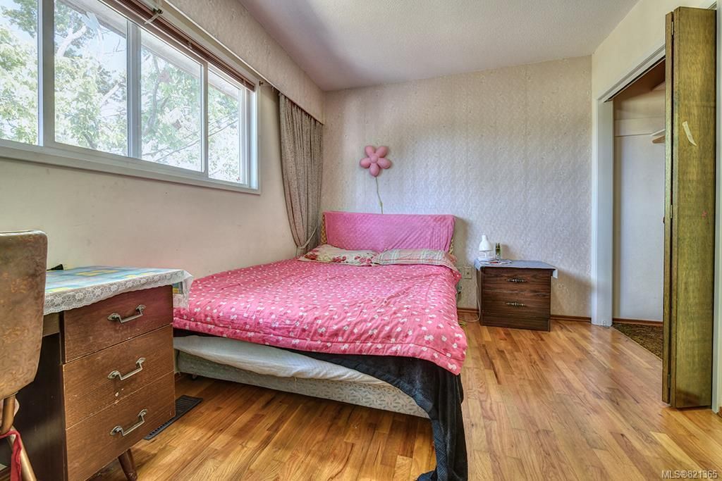 listing image 16043911323984