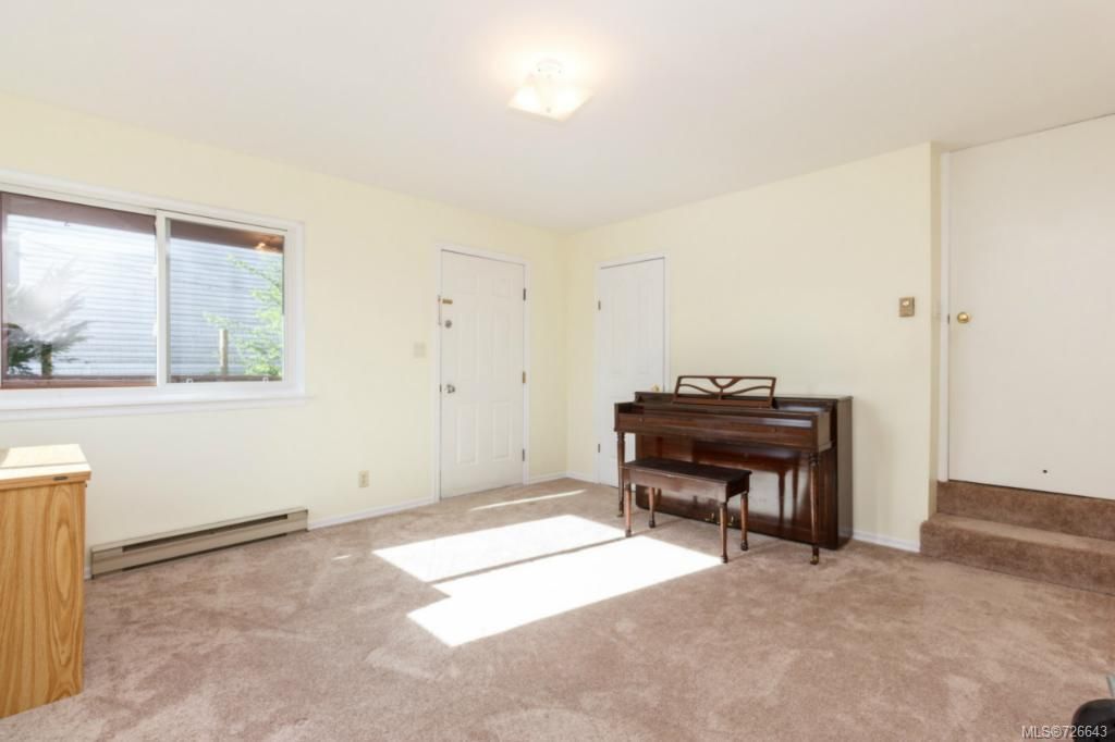 listing image 16042858799929822336