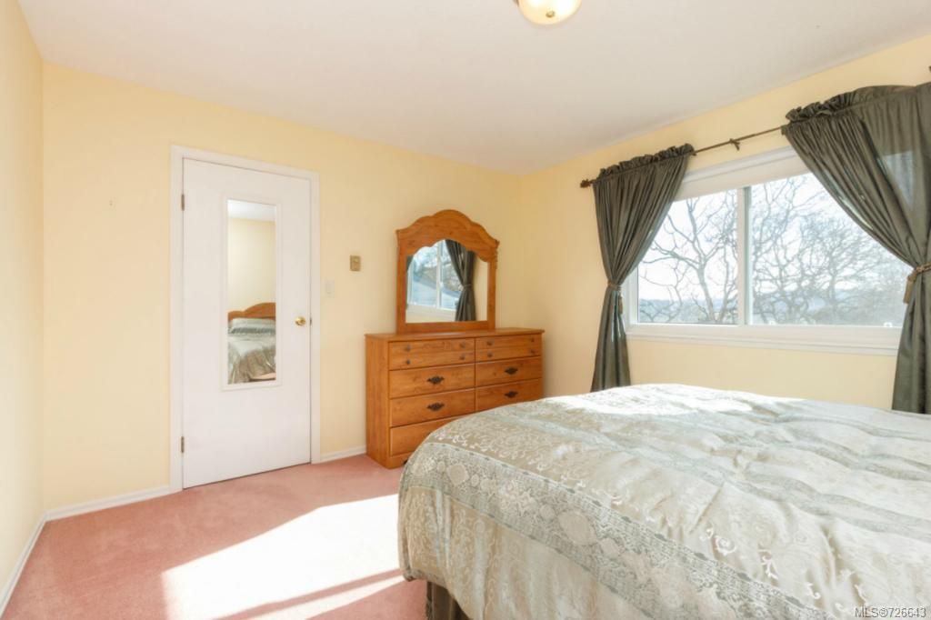 listing image 16048428091564970119