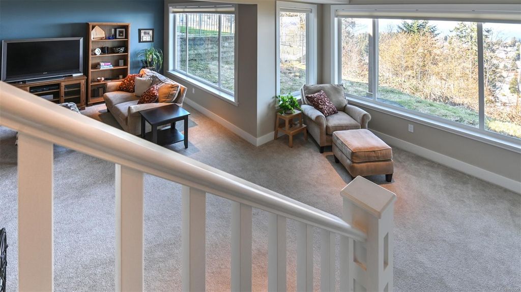 listing image 16042649681723172570