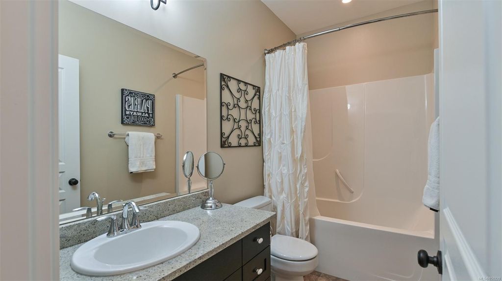 listing image 16044709785315526515