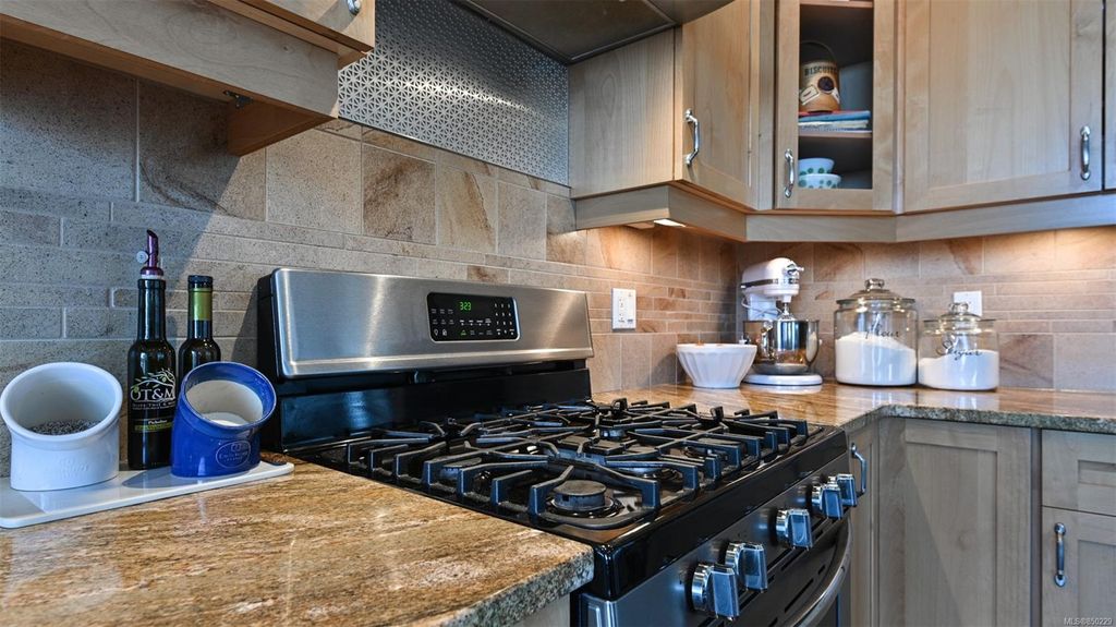 listing image 16041208454331095082