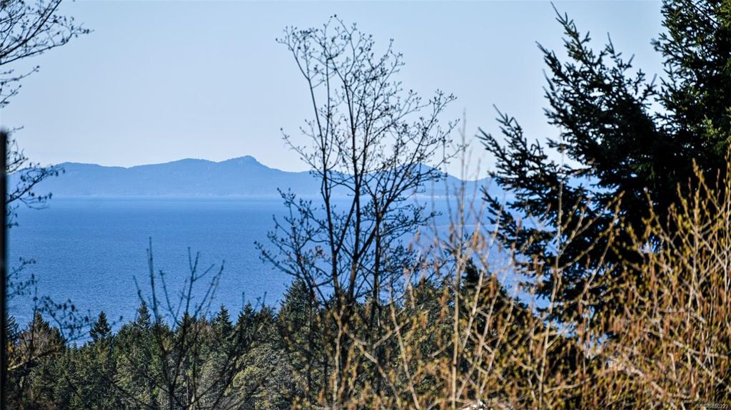 listing image 16048625101640388251