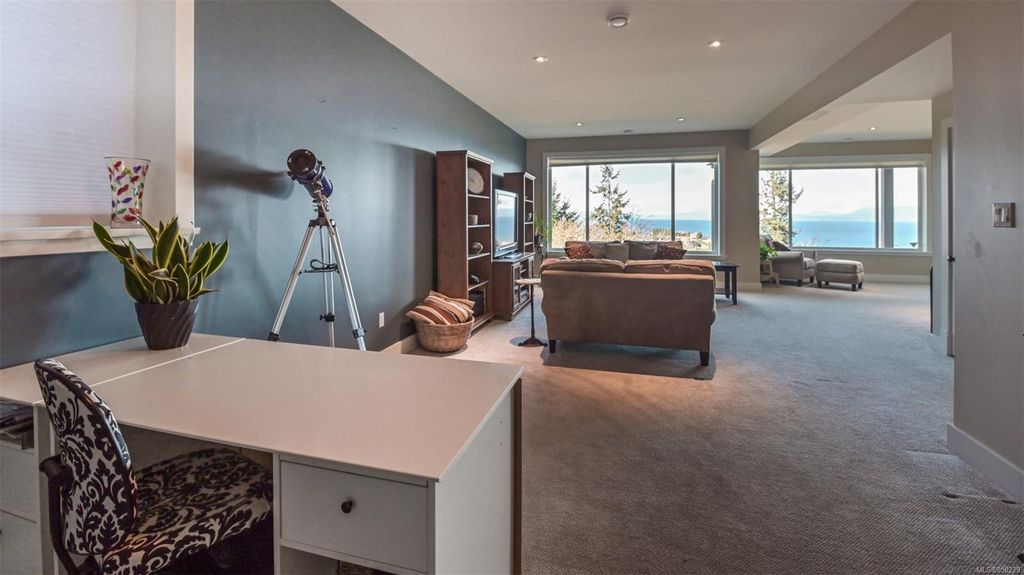 listing image 16049484661707917354