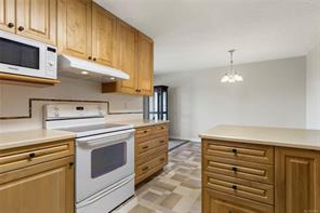 listing image 16043656852674647011