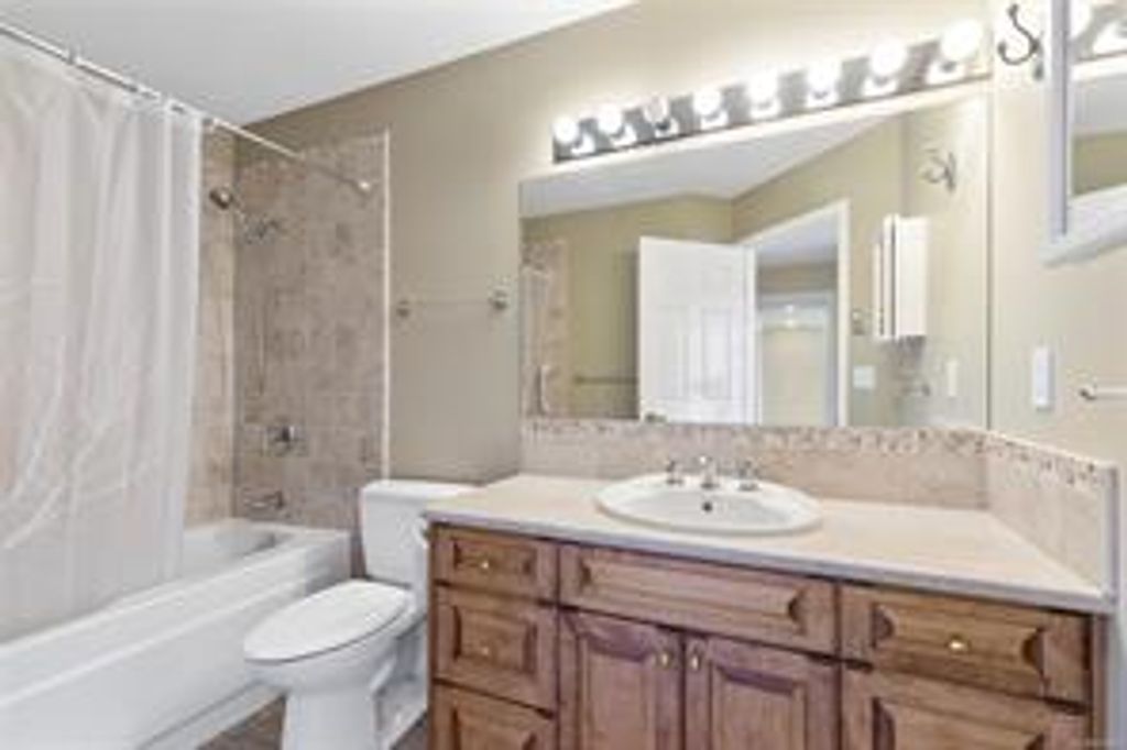 listing image 16045275284030717956