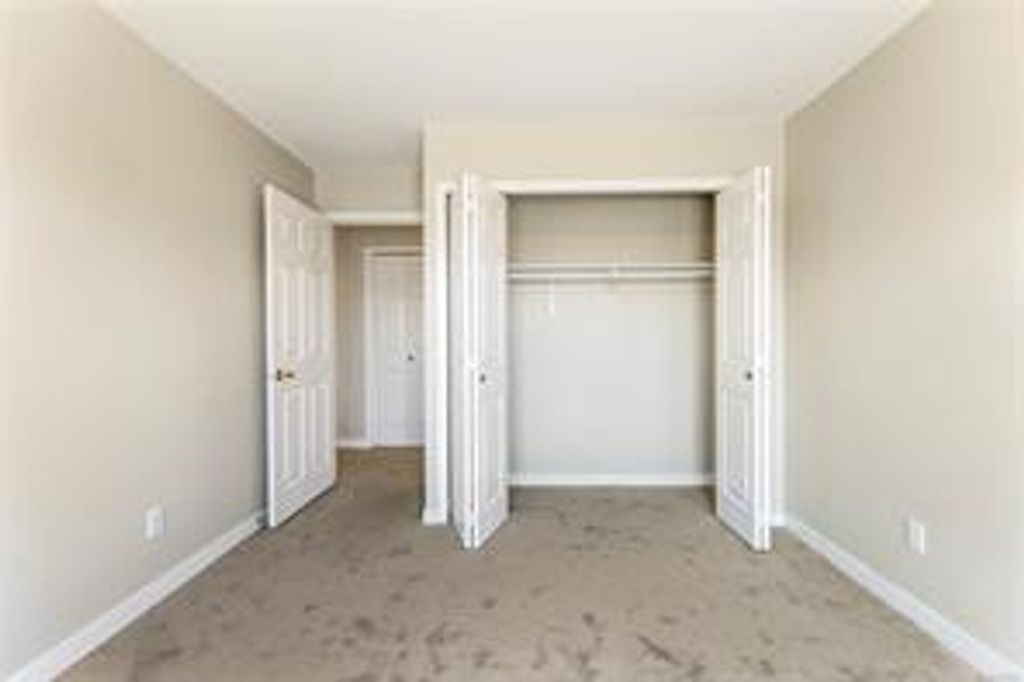 listing image 16042028788458136153