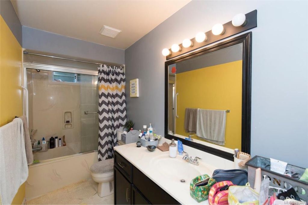 listing image 16049404410975727907