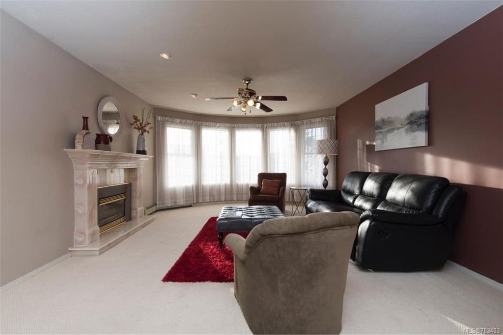 listing image 16042606361384269741
