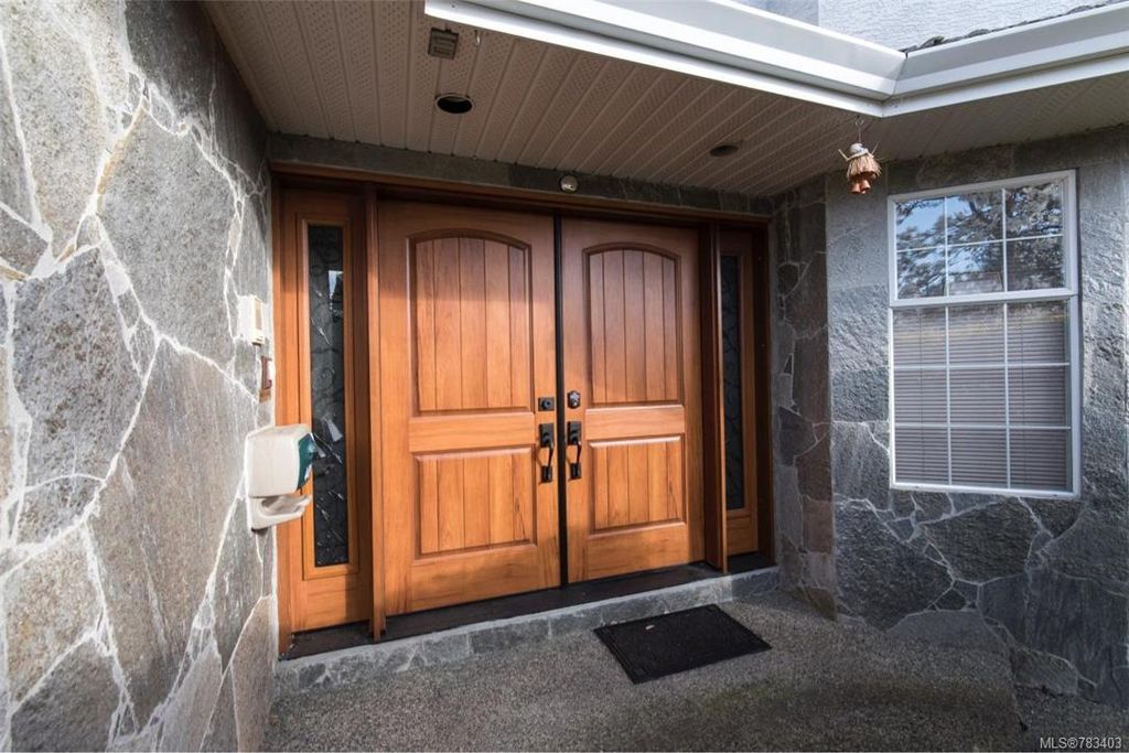 listing image 16049964055551715428