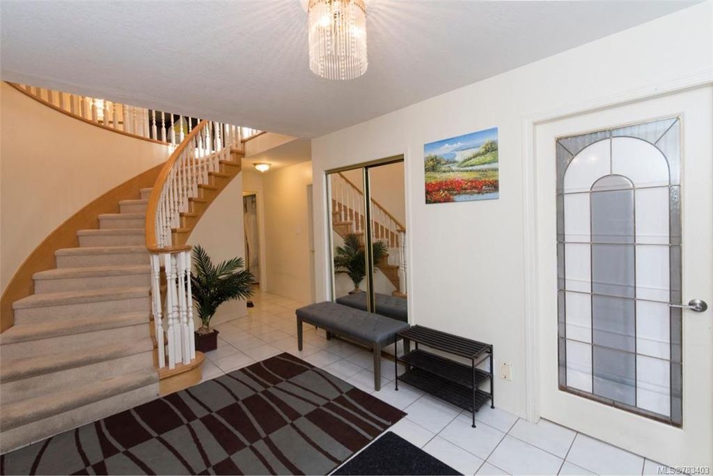 listing image 16049951801148614144