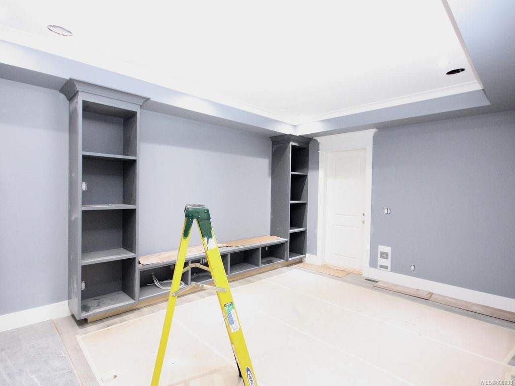 listing image 16048770794850079089