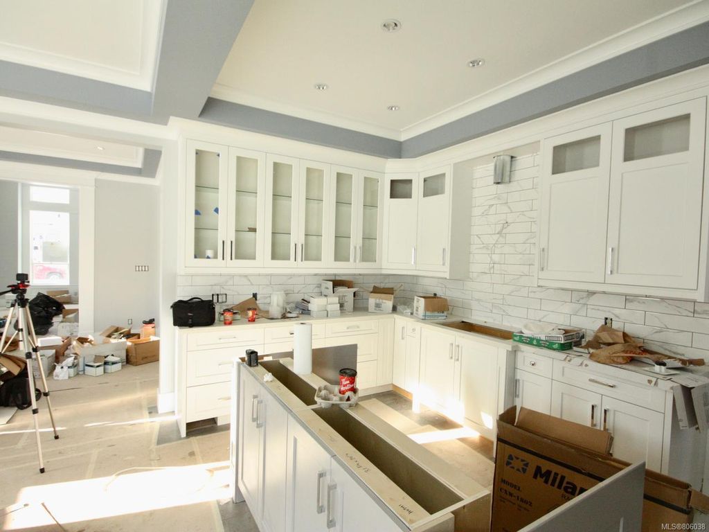 listing image 16040021562907852539